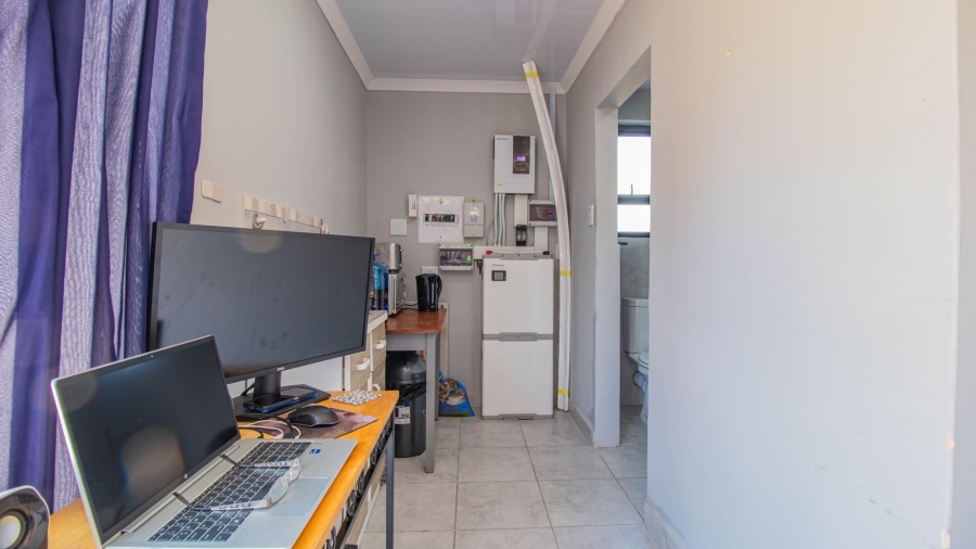 2 Bedroom Property for Sale in Admirals Park Western Cape